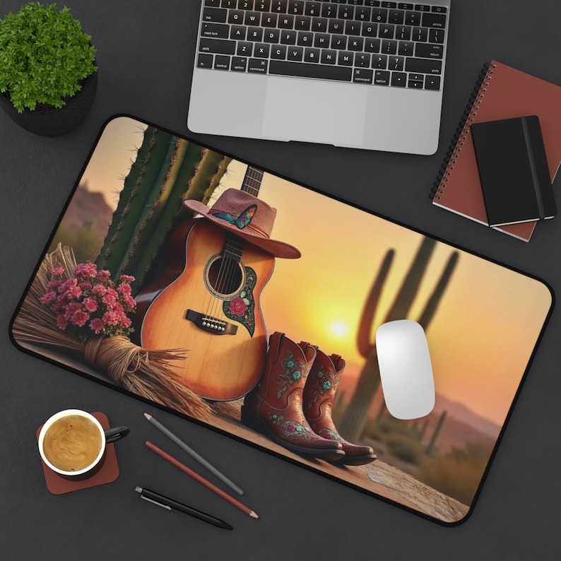 Tech Accessories To Gift - デザートギターマウスパッド、サボテンギター愛好家へのギフト、彼女へのテックアクセサリー、カントリーガールへのギフト、カウガール用ゲームマット