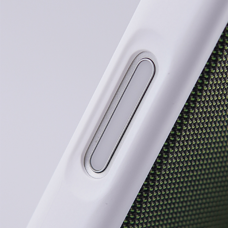 マグセーフ対応iPhoneケース用マグネティックアニメーショ - Tech Accessories Hard Case のレビューと価格